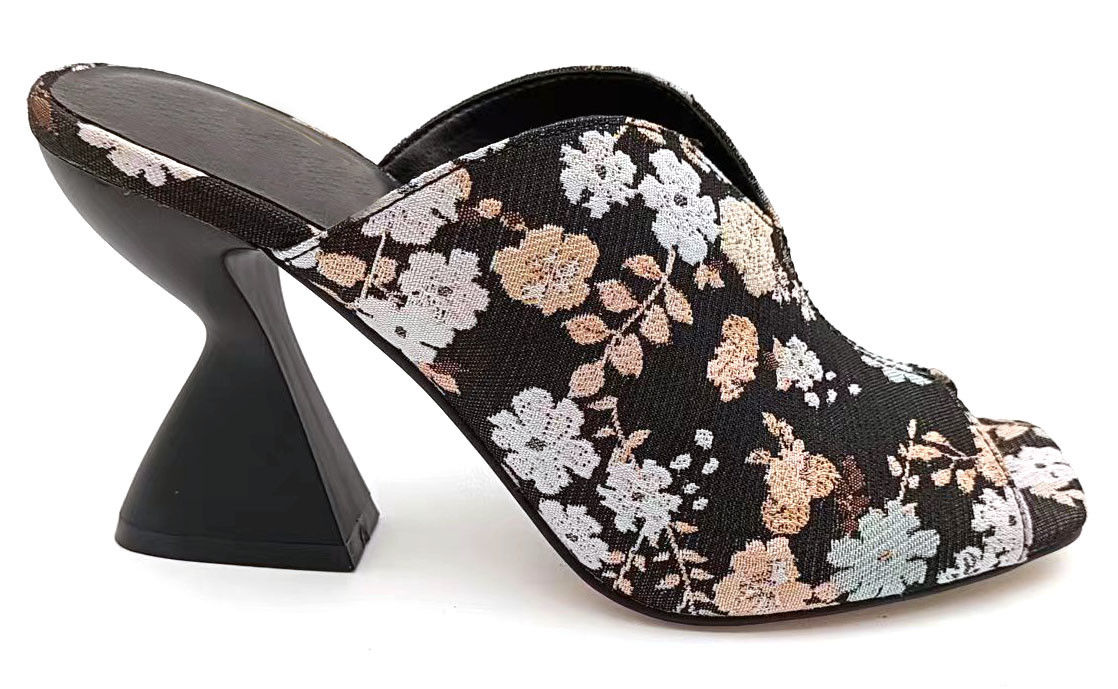 Brocado Jacquard Floral Alto Vampiro Peep Muleta del Dedo Con Pastel Esculpido