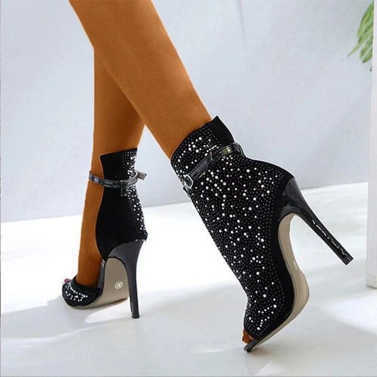 Mujeres con estilo calzado de tacón con taco con color marrón blanco negro