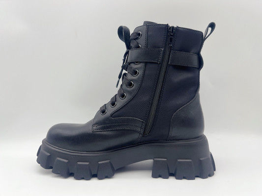 Zapatos de plataforma de señoras de cordones de color blanco negro para uso informal en fiestas