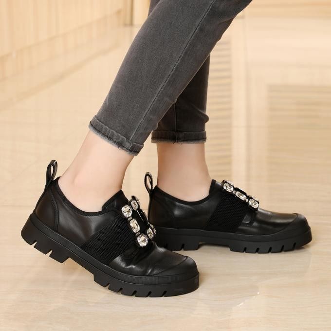 Zapatos de pie redondo para damas zapatos de zapatilla plana para todo el mundo OEM