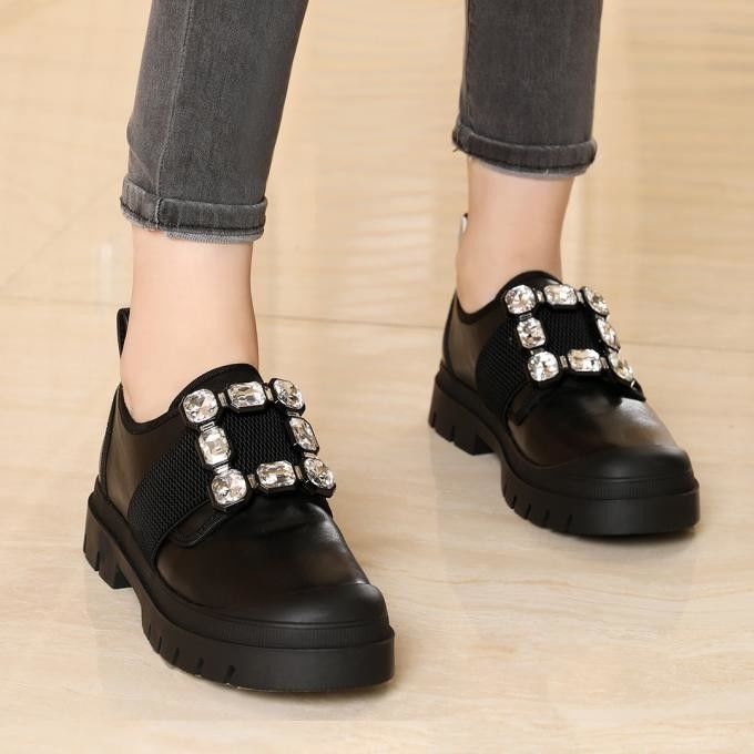 Zapatos de pie redondo para damas zapatos de zapatilla plana para todo el mundo OEM